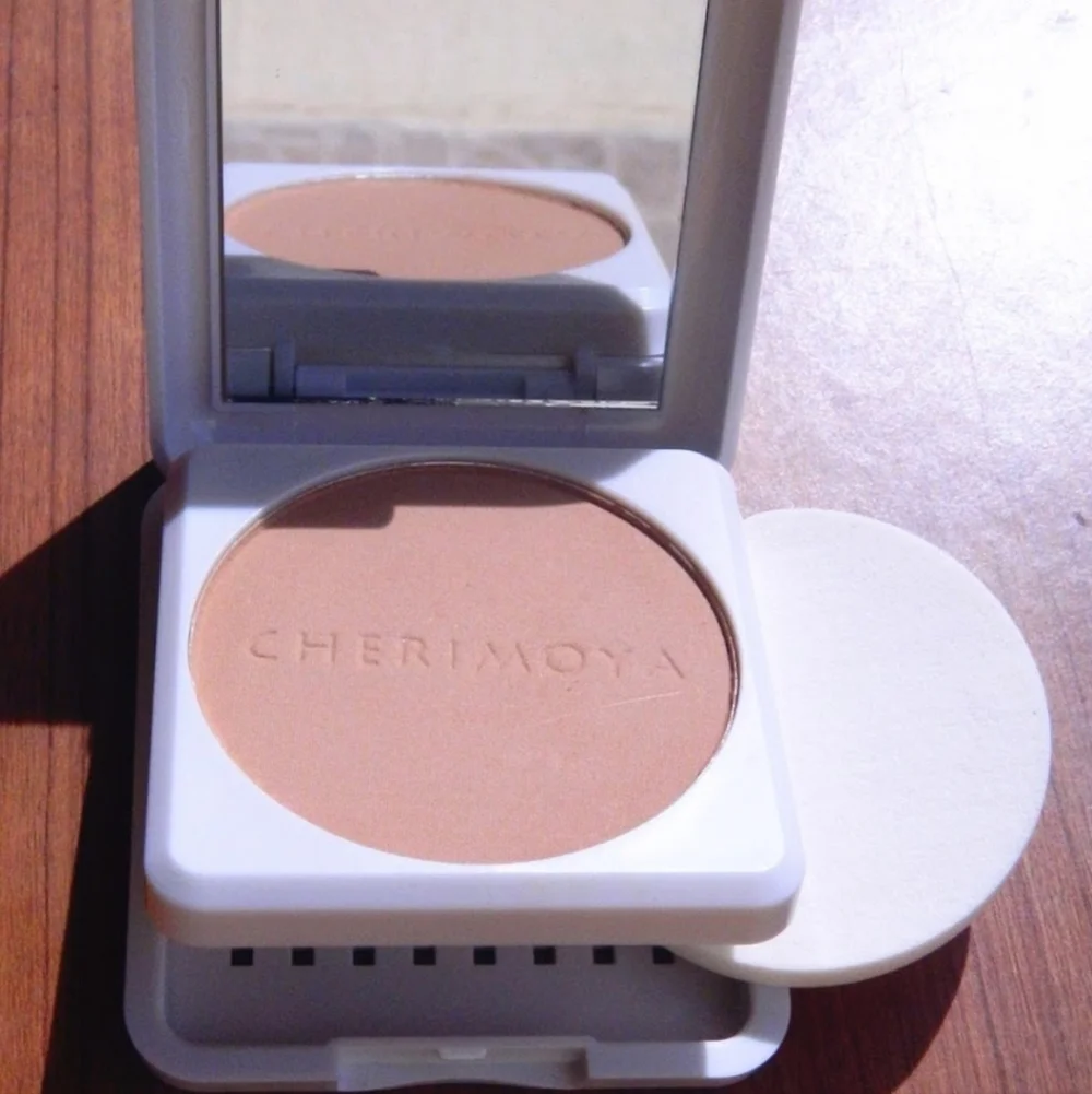 Cherimoya Organique Mineral Compact Powder 10g New